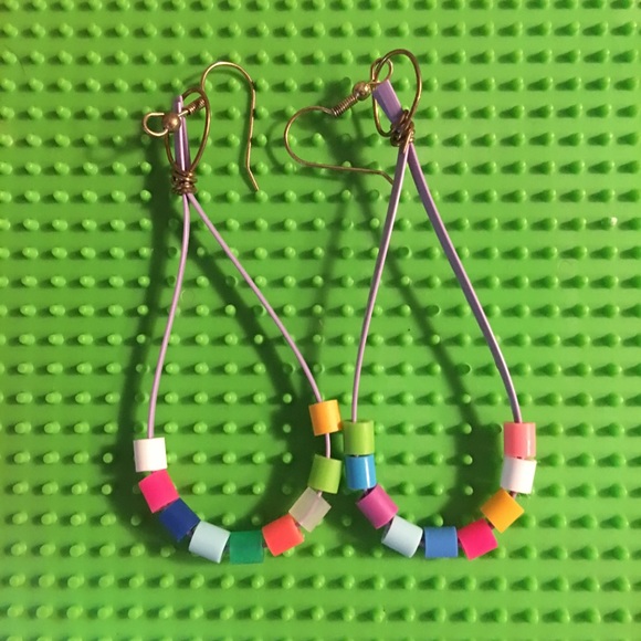 AMELIA PASTICHE DESIGN fun summer upcycled earring - Picture 2 of 3